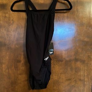 NWT Speedo Black Anthractive Swimsuit 🩱 Size Women’s 12 Pro LT